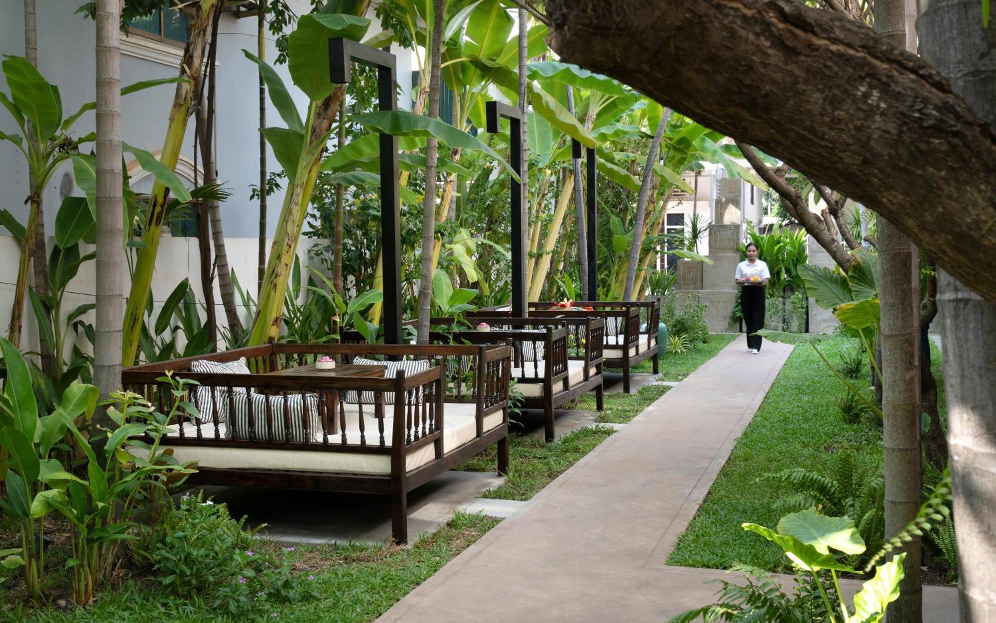 The Urban Siem Reap Exterior foto