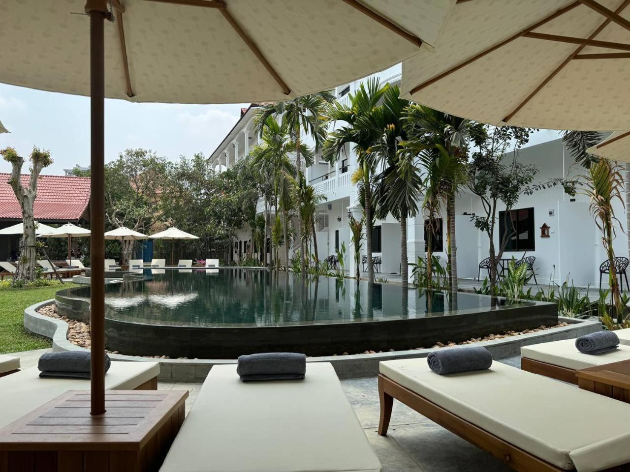 The Urban Siem Reap Exterior foto